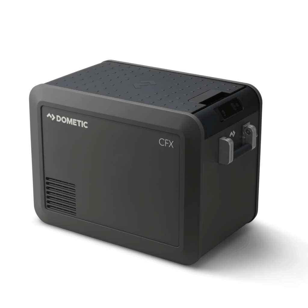 Dometic Kühlbox im Wohnzimmer der Urlaubsmessen Leipzig Stuttgart und Hamburg