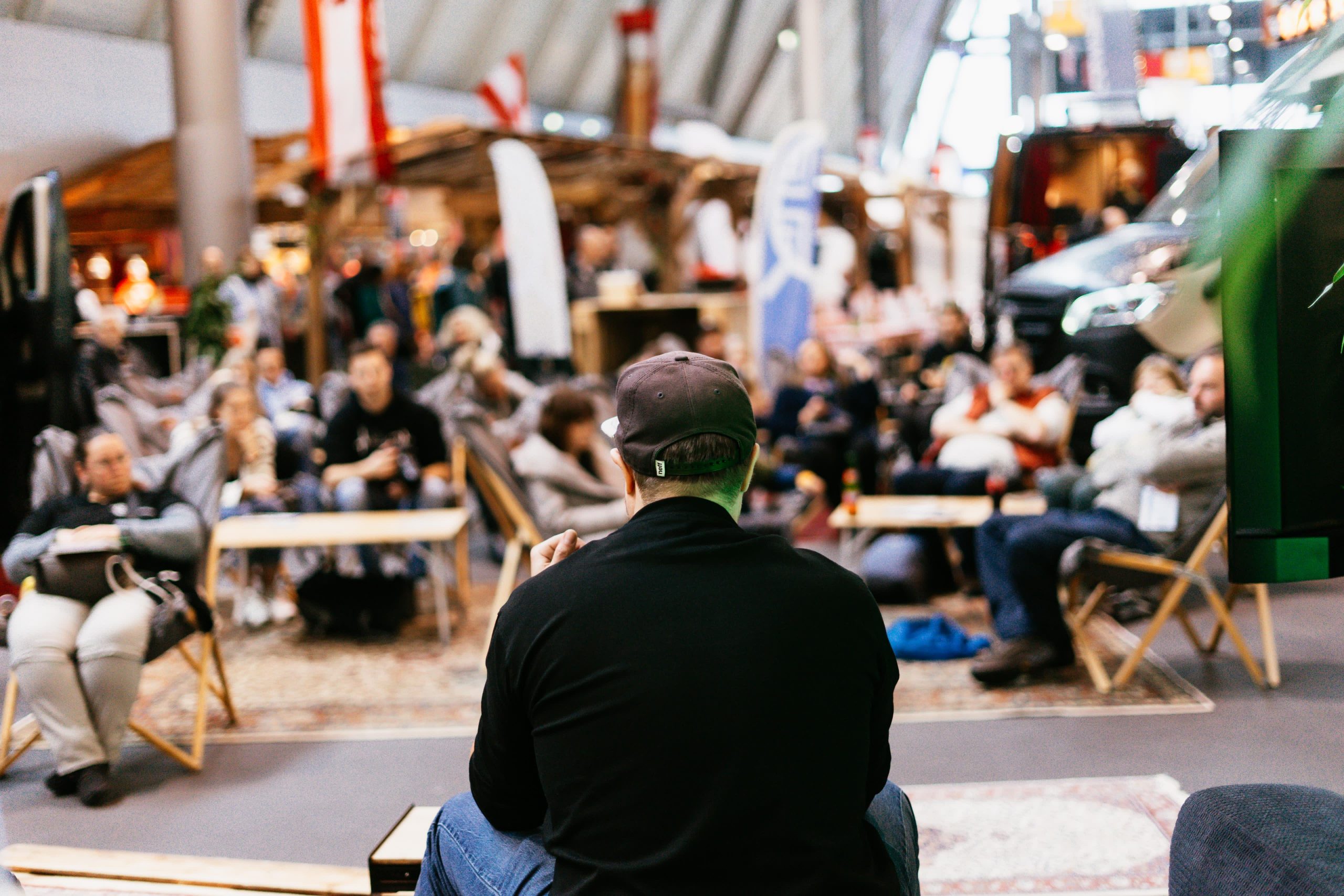 Raphael Vogt Talk CMT Messe Stuttgart im Wohnzimmer der CMT Messen