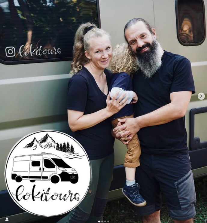 Kim, Philipp & Emil bilden Lokitours