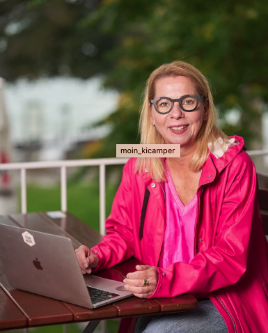 Heide Schneider - Frau Schneider - KI-Camper®