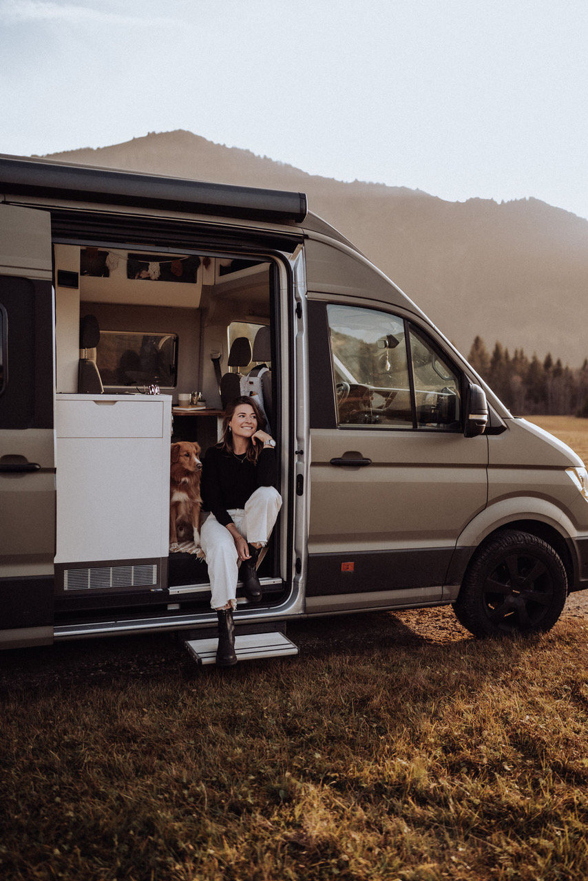 Manuela Marks in ihrem Wohnzimmer