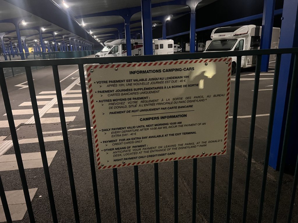 Parkplatz für Reisemobile am Disneyland Paris